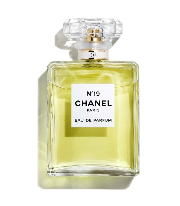 Chanel-No-19-EDP-100-ml-Kadin-Parfumu-1.jpg Chanel No 19 EDP 100 ml Kadın Parfümü - Görsel 1