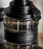 Viktor Rolf Spicebomb EDT 90 ml Erkek Parfüm - Görsel 3